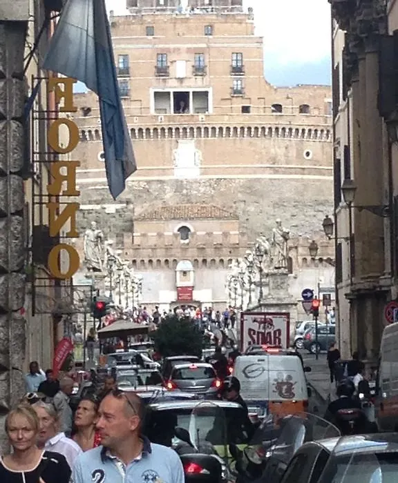 Small Navona Studio-1